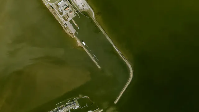 Luchtfoto van Binnenhaven