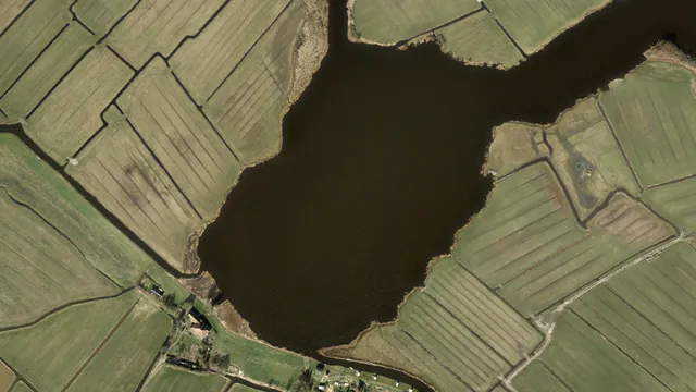 Luchtfoto van Bozenmeertje|Molengat