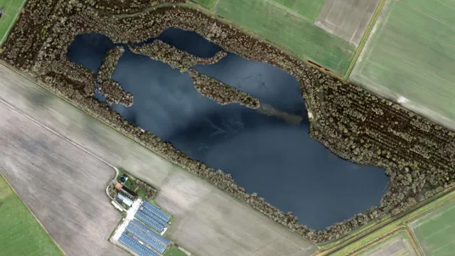 Luchtfoto van De Beertsterplas
