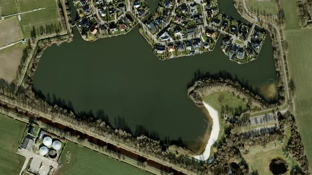 Luchtfoto van De Klinkenvlierse Plas
