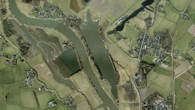 Luchtfoto van De Roetwaarden