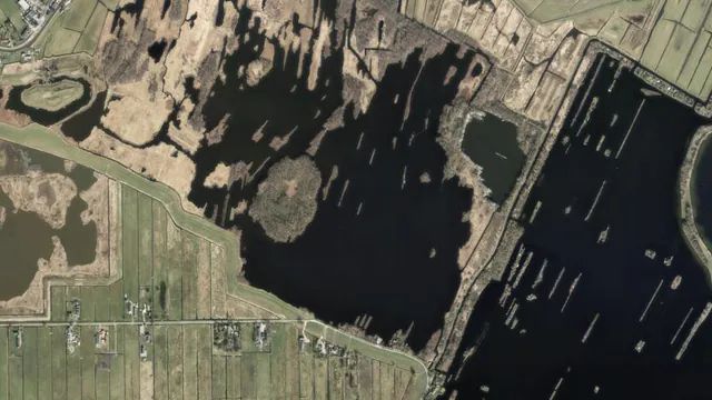 Luchtfoto van Groote Wije