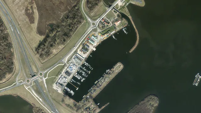 Luchtfoto van Harderhaven