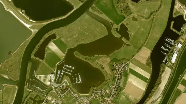 Luchtfoto van Huyskensplas