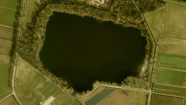 Luchtfoto van Meerse Plas