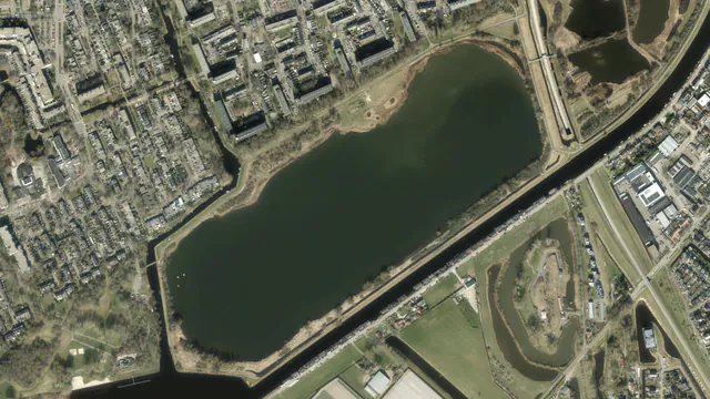Luchtfoto van Meerwijkplas