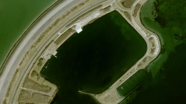 Luchtfoto van Middelplaathaven