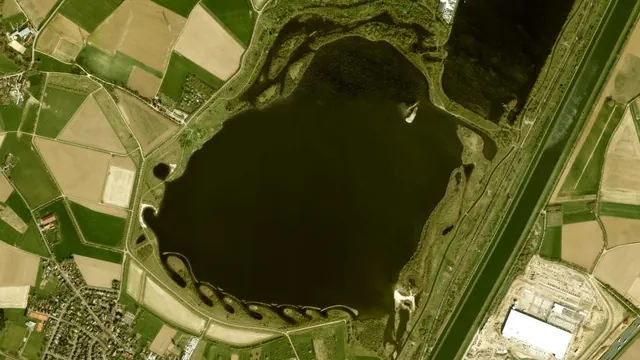 Luchtfoto van Molenplas