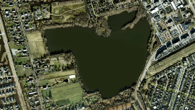 Luchtfoto van Piccardthofplas