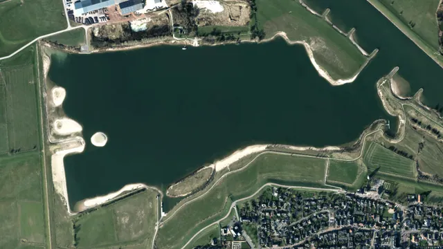 Luchtfoto van Plas van Van Wijck