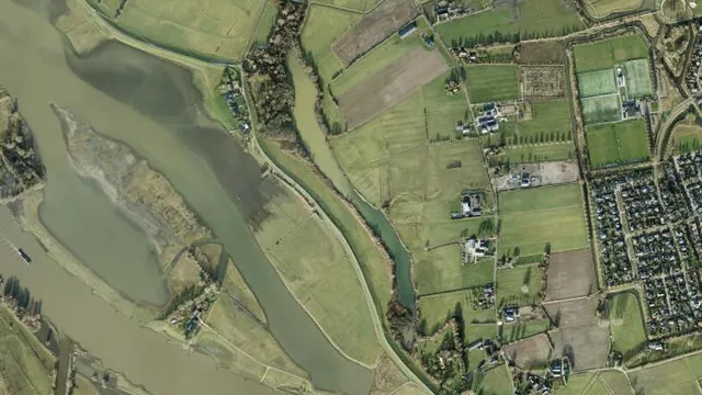 Luchtfoto van Schellerwade