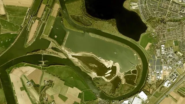 Luchtfoto van Spoorplas