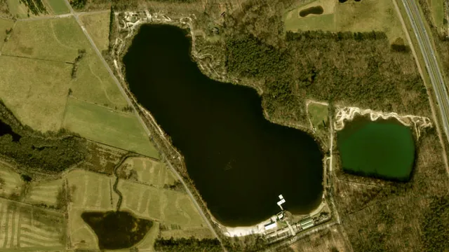 Luchtfoto van 't Blauwe Meer