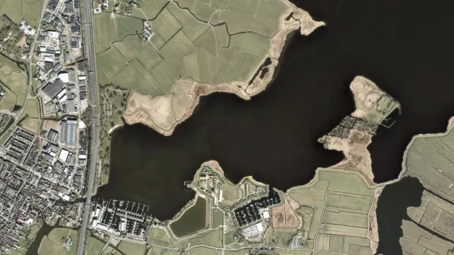 Luchtfoto van Uitgeestermeer