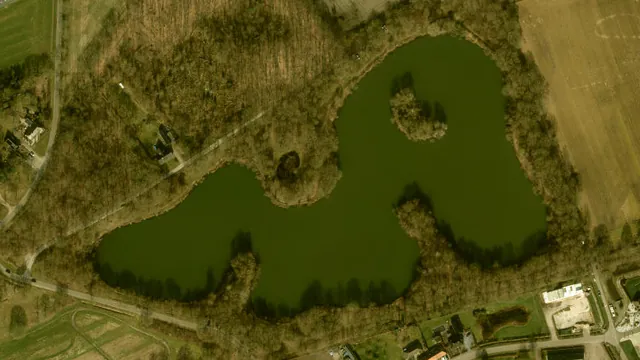 Luchtfoto van Visvijver de Kleuter