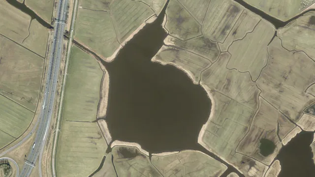 Luchtfoto van Weijenbus