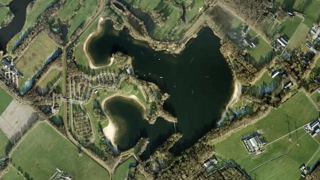 Luchtfoto van Wythmenerplas